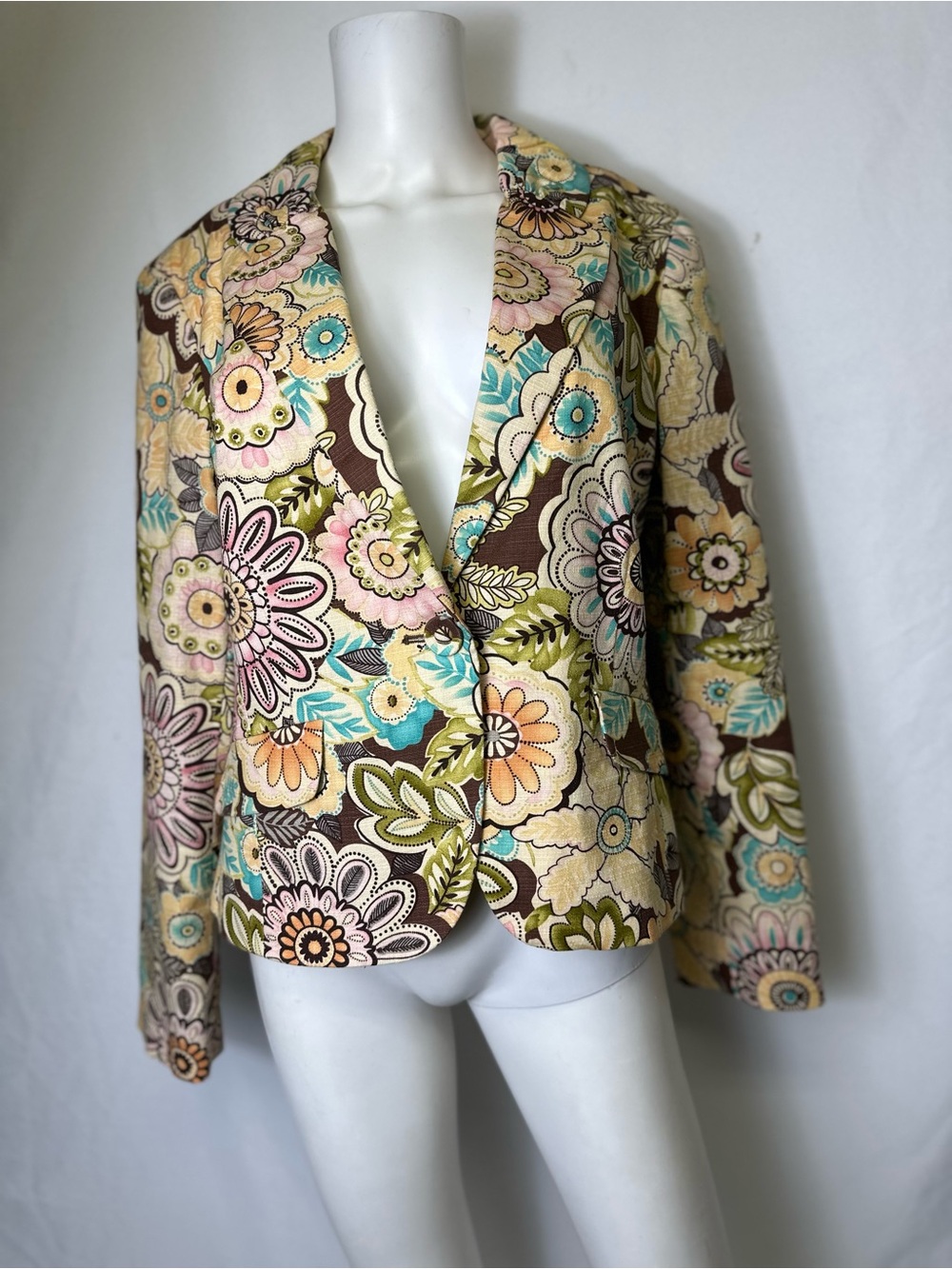W Work To Weekend Woman’s Size 14 Jacket Beige Brown Multi Floral Button Lined